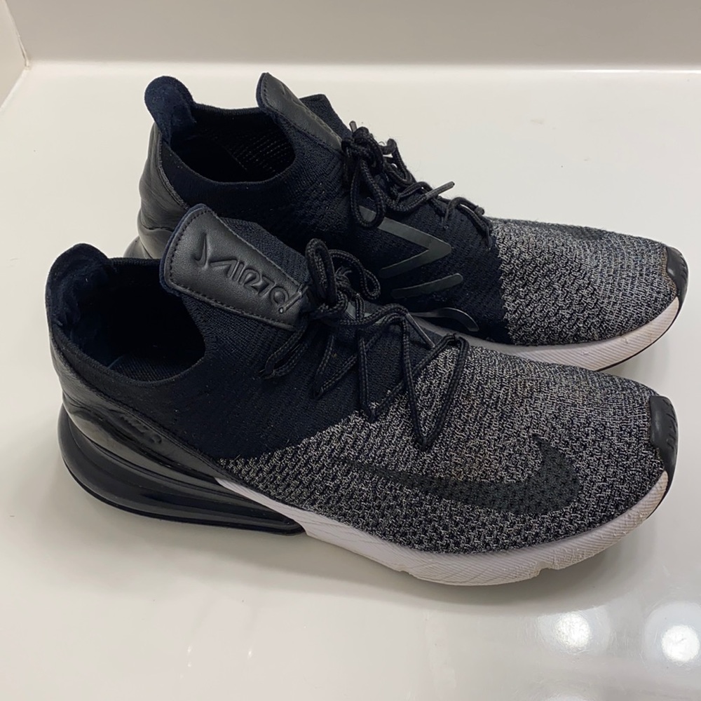 Nike Men’s Air Max 270